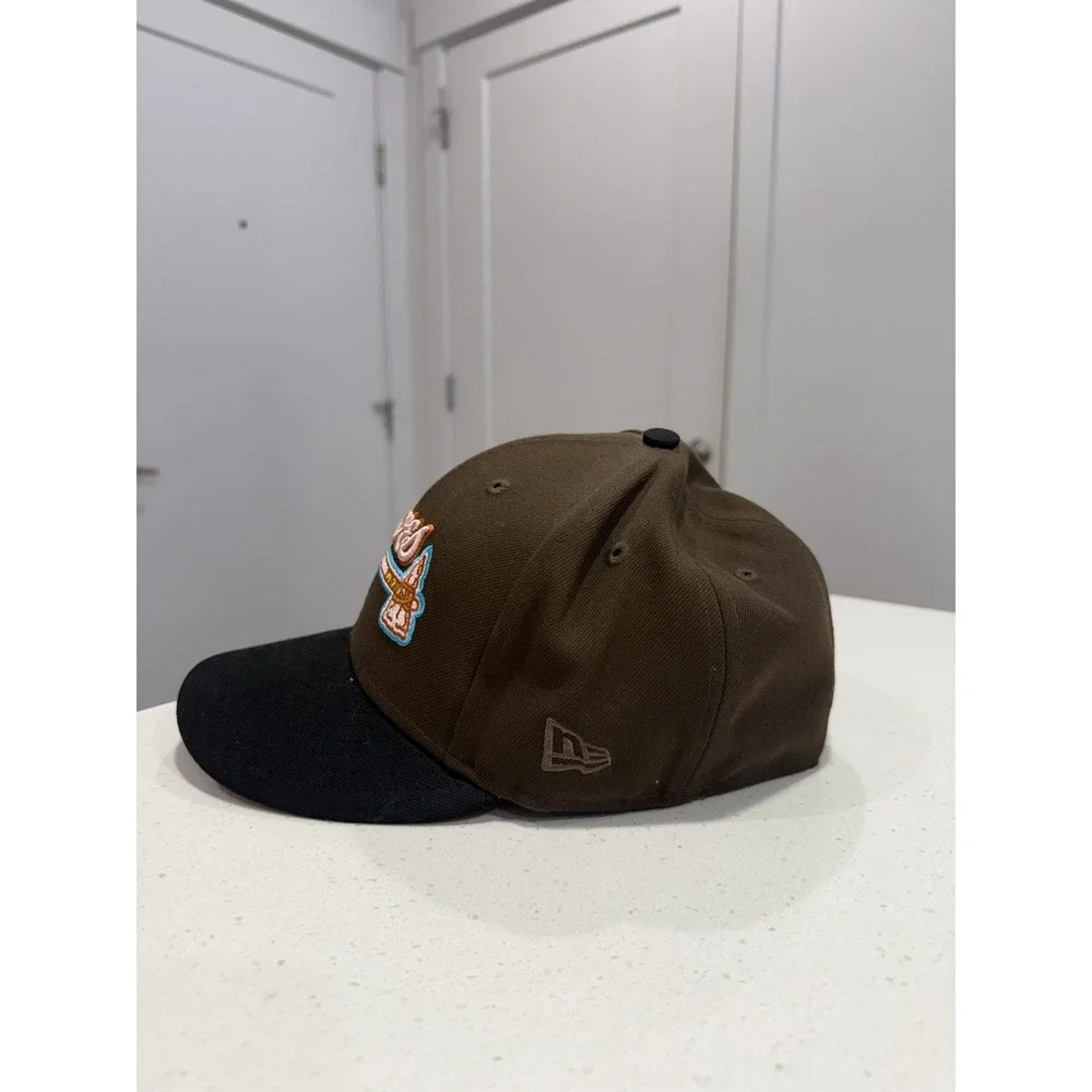 New Era Atlanta Braves Black Visor Peach Bottom 40th Anniversary Fitted Size 7